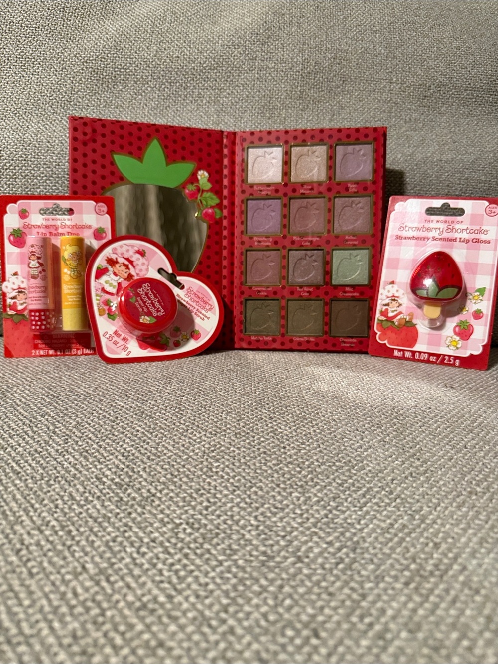 Strawberry shortcake beauty bundle eyeshadow lip balm, gloss, scrub
